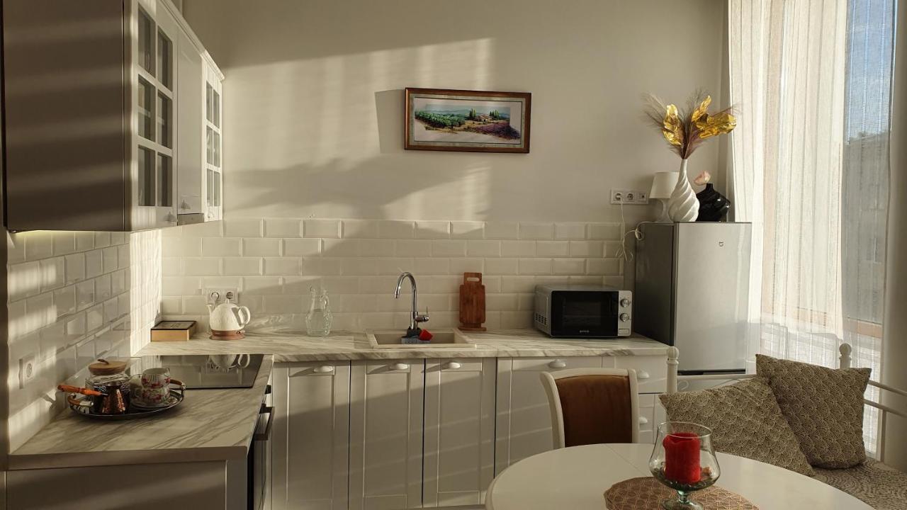 Forum Apartment 66 Лвив Екстериор снимка