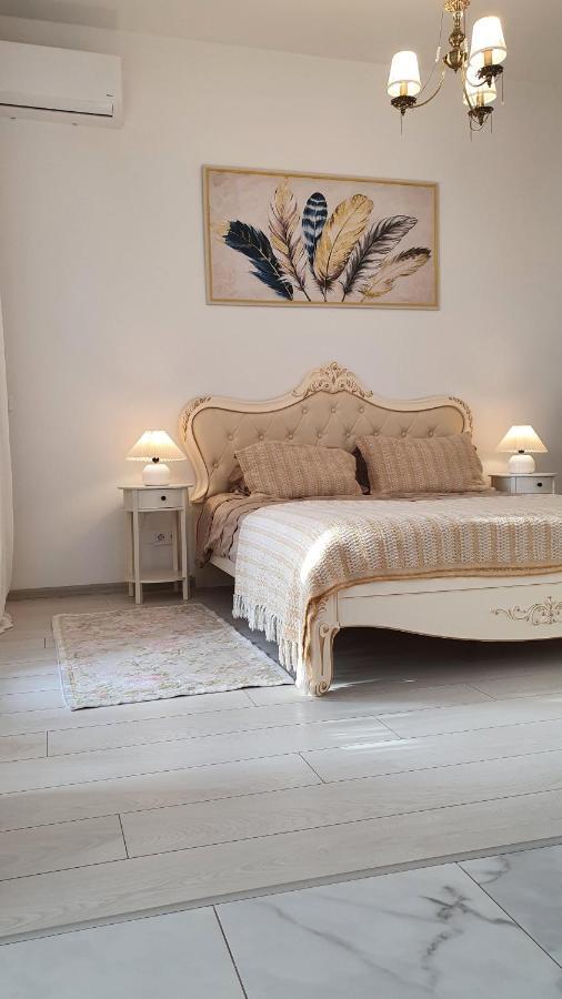 Forum Apartment 66 Лвив Екстериор снимка